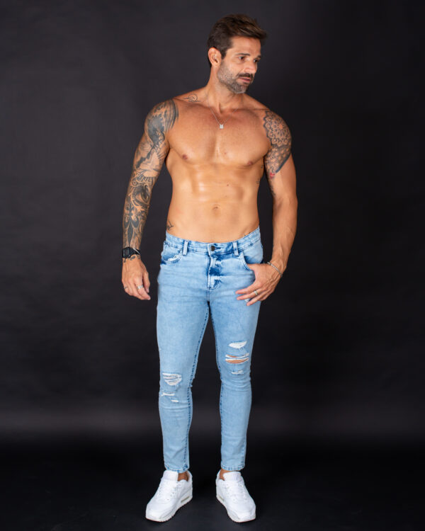 Calça Jeans Modelo 04