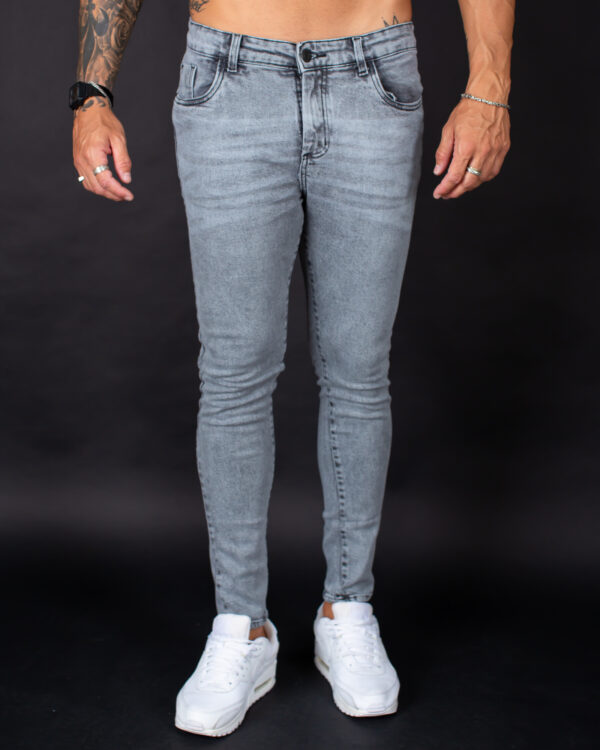 Calça Jeans Modelo 05 - Image 2