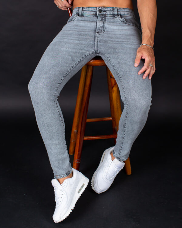 Calça Jeans Modelo 05 - Image 4