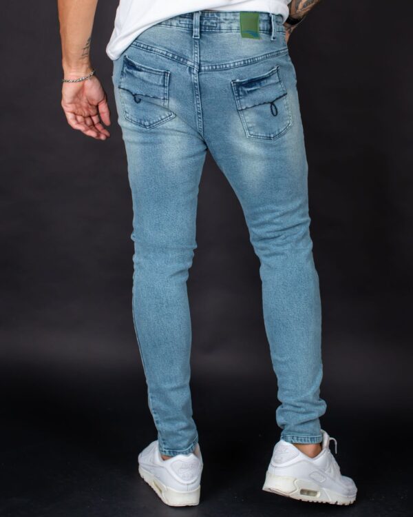 Calça Jeans Modelo 23