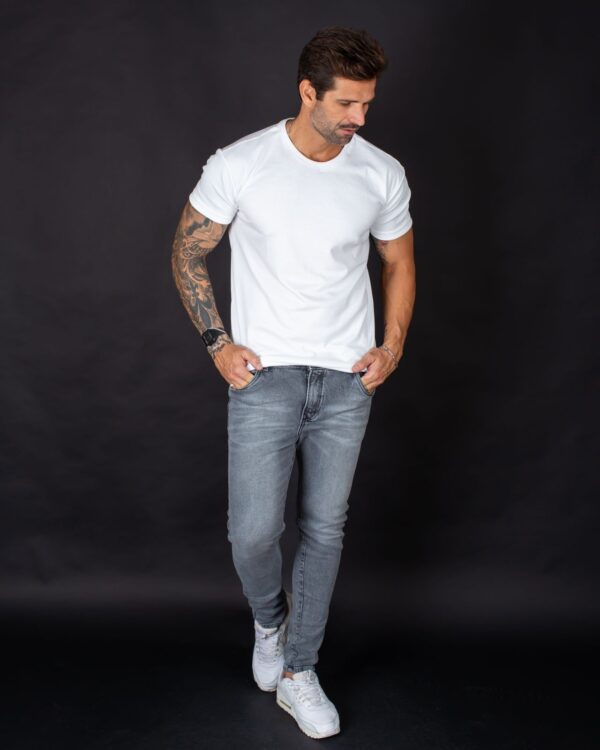 Calça Jeans Modelo 24 - Image 3